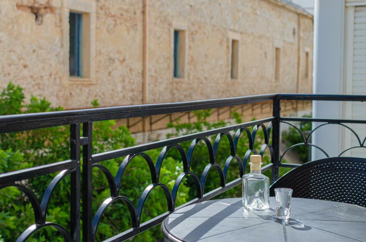 Chandakos 8 Design Apts Apartment Heraklion (Crete)