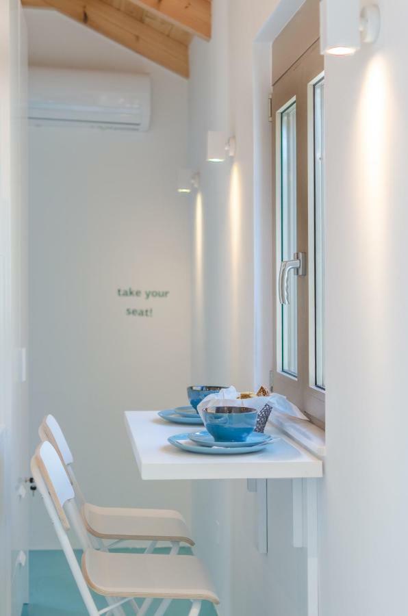 Chandakos 8 Design Apts *