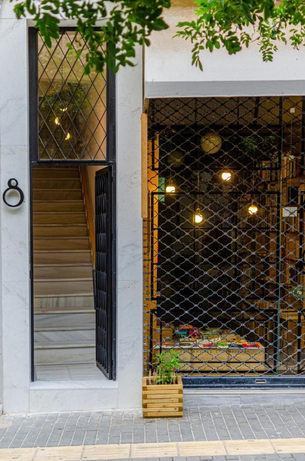 Chandakos 8 Design Apts Apartment