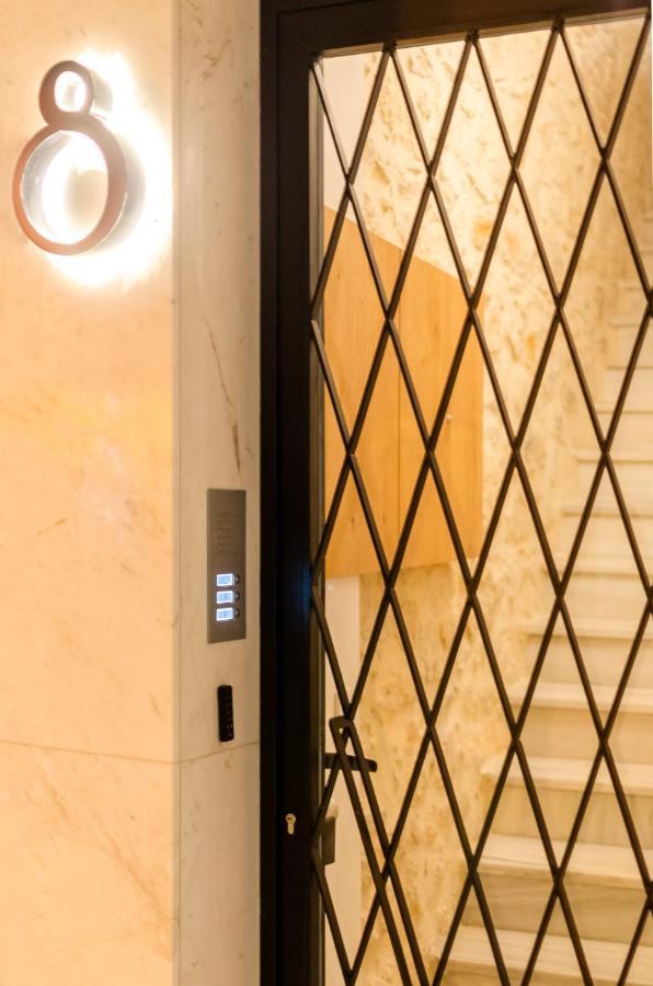 Apartment Chandakos 8 Design Apts *